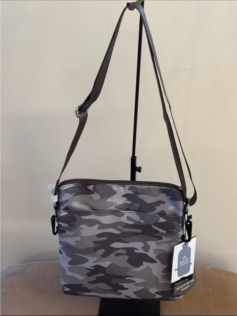 Baggallini Go Bagg RFID Crossbody Bag Gray Camo NWT Travel Purse Wristlet Set